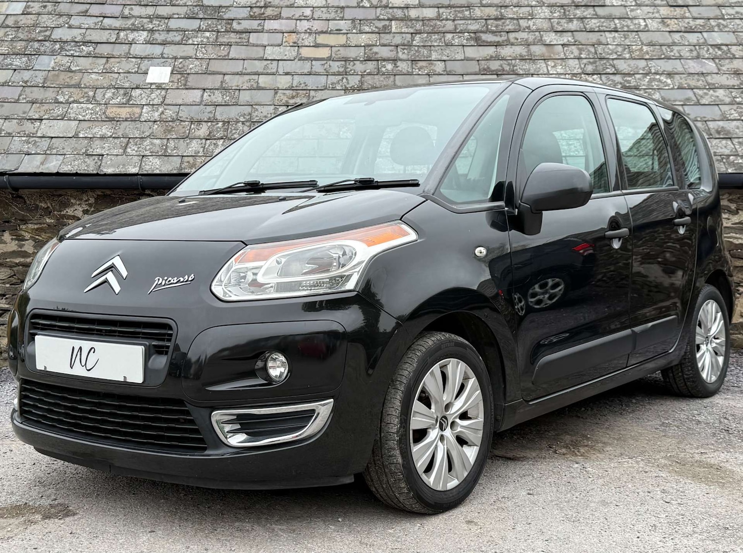 Used Citroen C3 Picasso 2010 for sale - 76601303: Photo 2