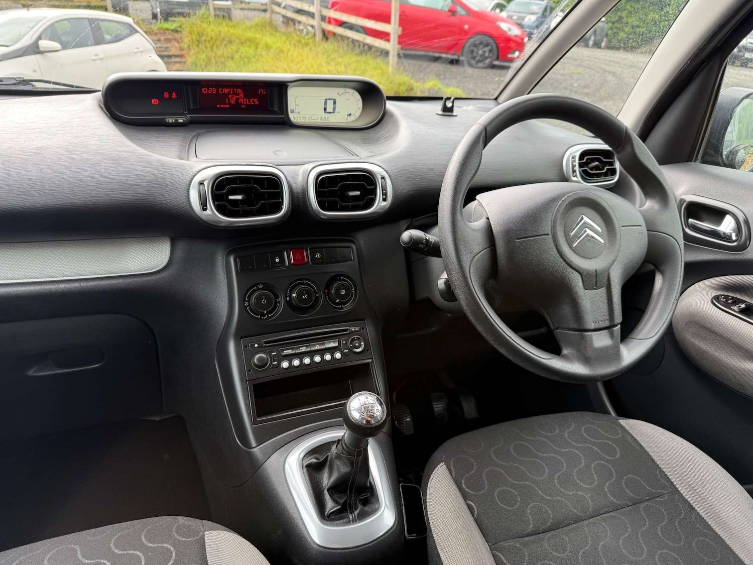 Used Citroen C3 Picasso 2010 for sale - 76601303: Photo 31