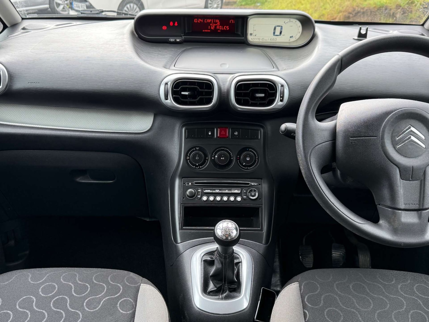 Used Citroen C3 Picasso 2010 for sale - 76601303: Photo 42