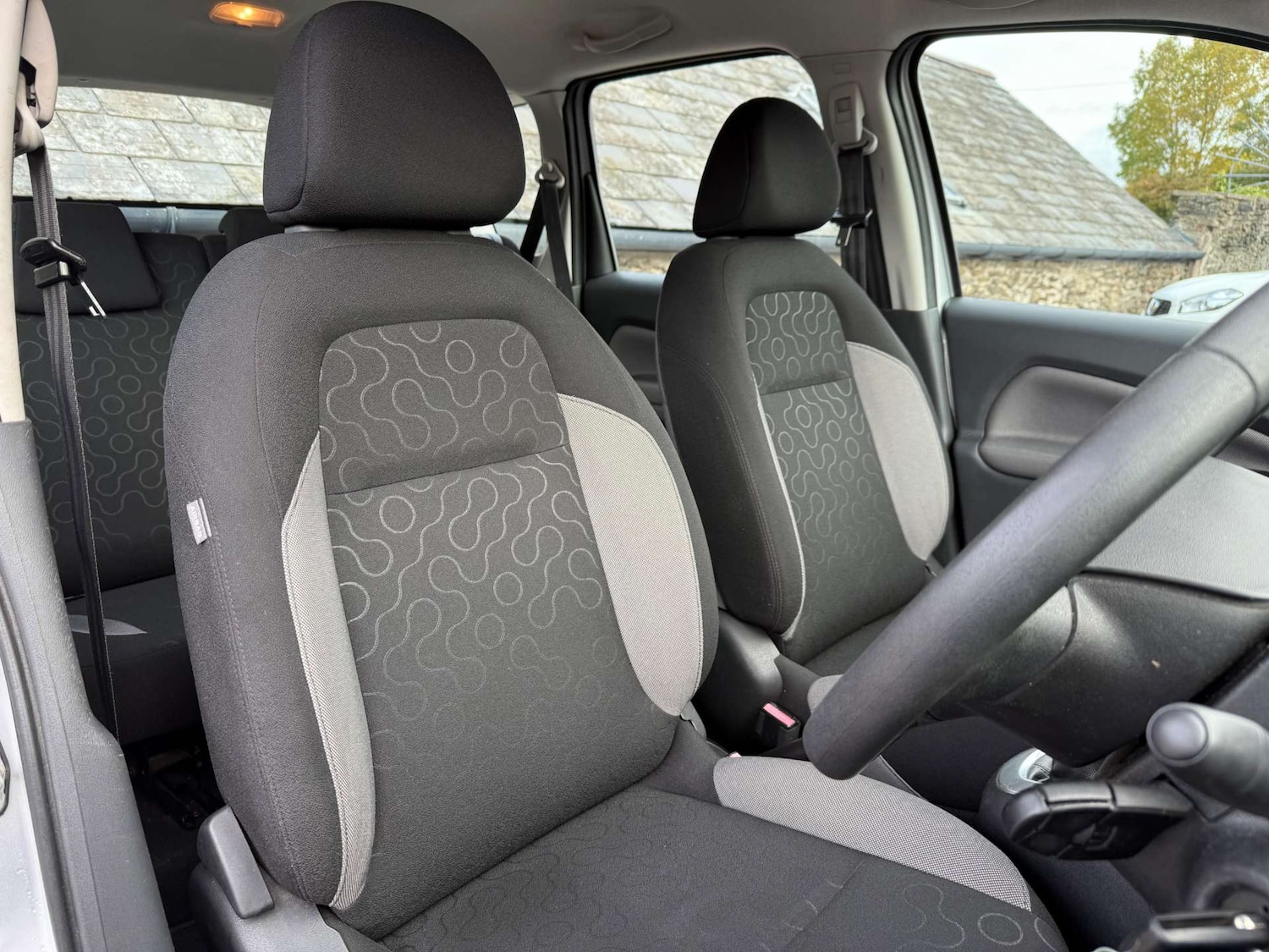 Used Citroen C3 Picasso 2010 for sale - 76600571: Photo 13