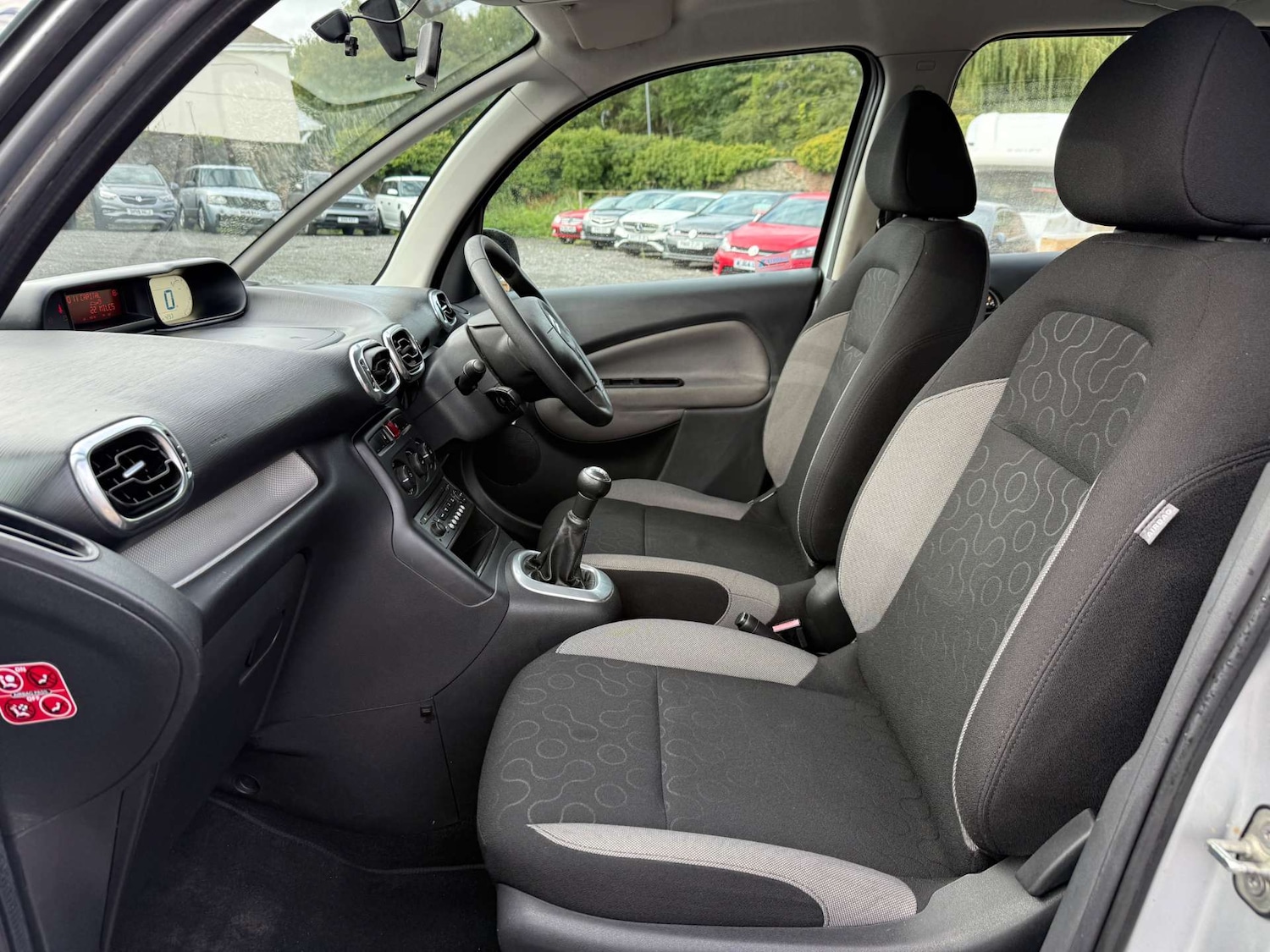 Used Citroen C3 Picasso 2010 for sale - 76600571: Photo 21