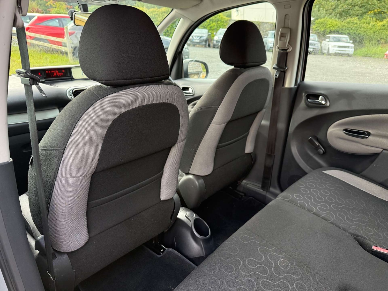 Used Citroen C3 Picasso 2010 for sale - 76600571: Photo 23