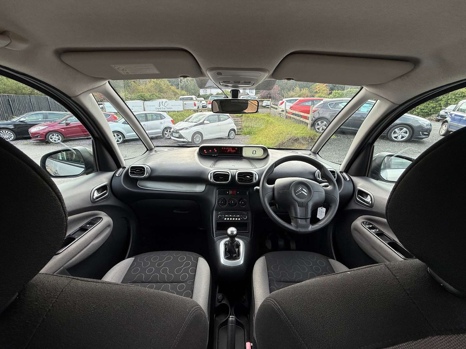 Used Citroen C3 Picasso 2010 for sale - 76600571: Photo 28