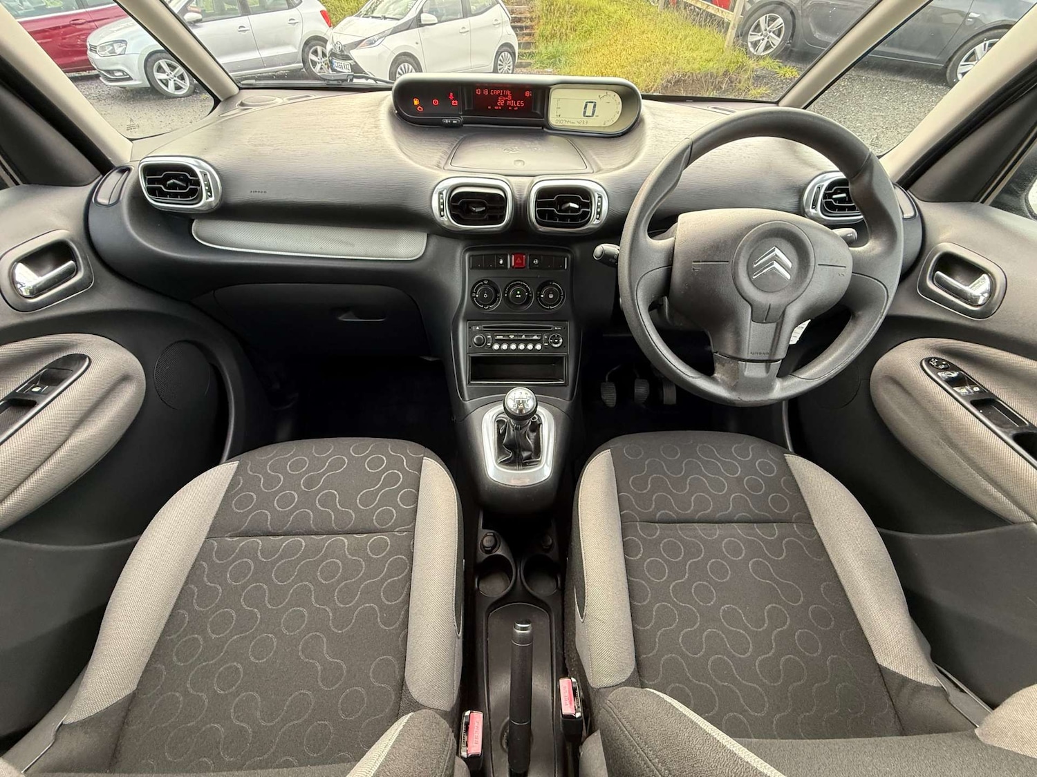 Used Citroen C3 Picasso 2010 for sale - 76600571: Photo 29