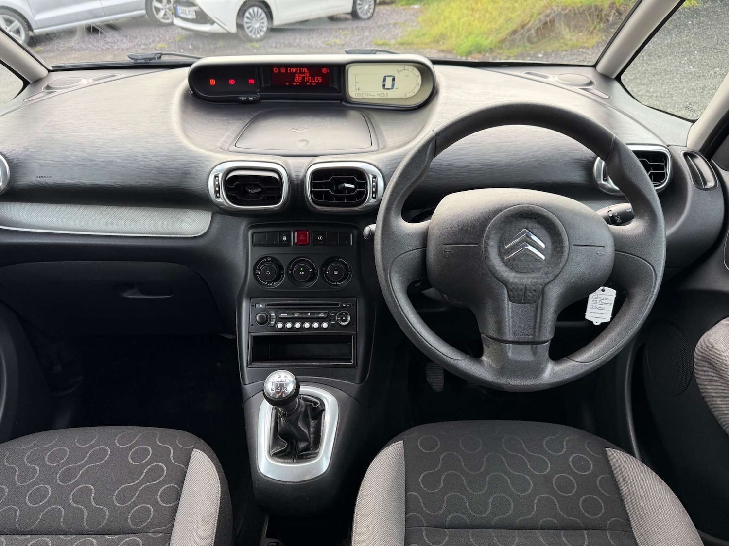 Used Citroen C3 Picasso 2010 for sale - 76600571: Photo 31