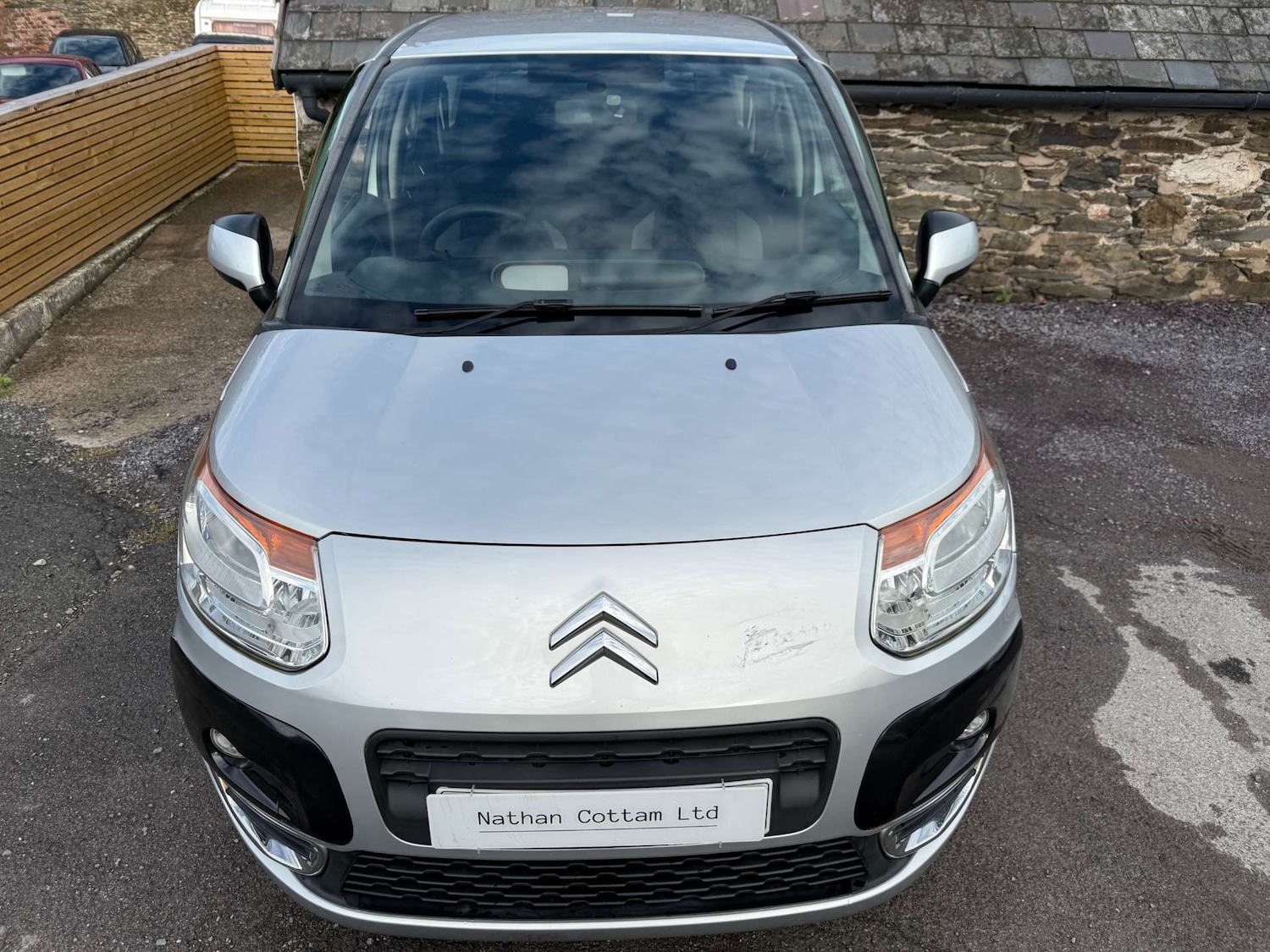 Used Citroen C3 Picasso 2010 for sale - 76600571: Photo 4