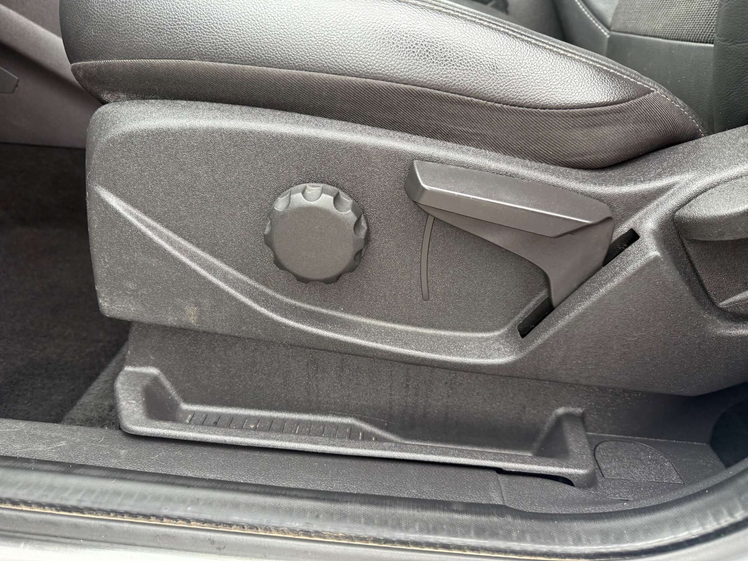 Used Ford Kuga 2014 for sale - 77802748: Photo 24