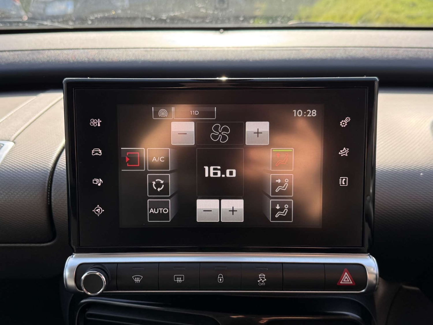 Used Citroen C4 Cactus 2015 for sale - 78066680: Photo 43