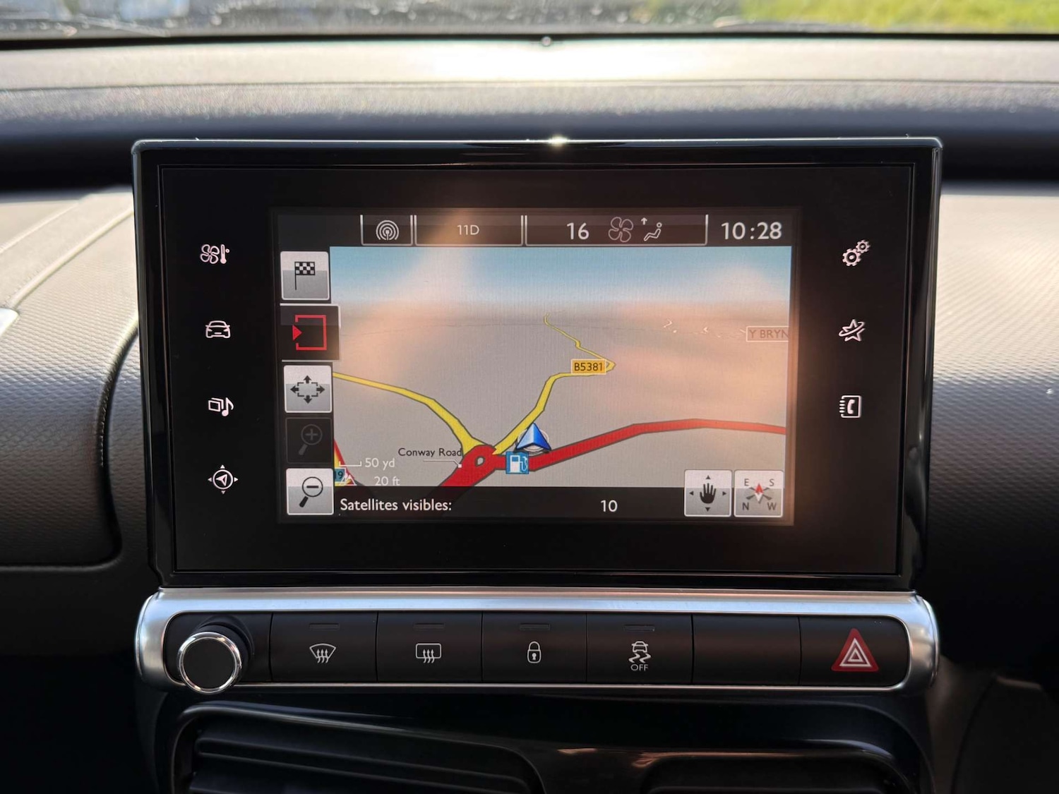 Used Citroen C4 Cactus 2015 for sale - 78066680: Photo 44