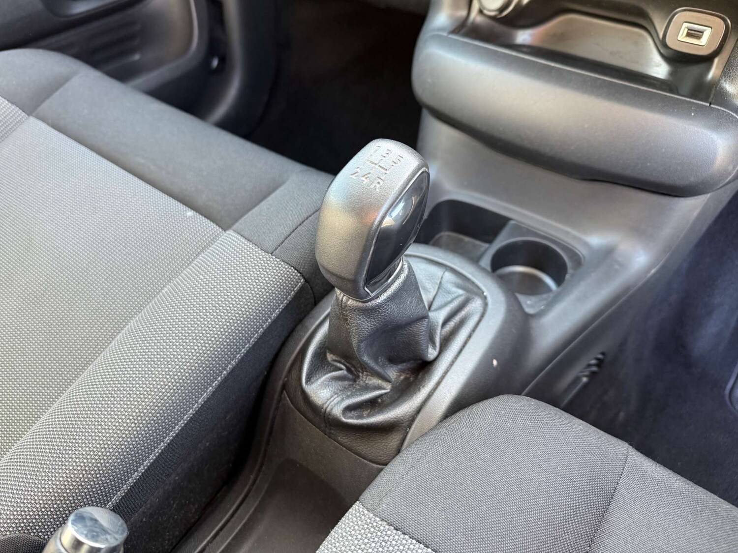 Used Citroen C4 Cactus 2015 for sale - 78066680: Photo 46