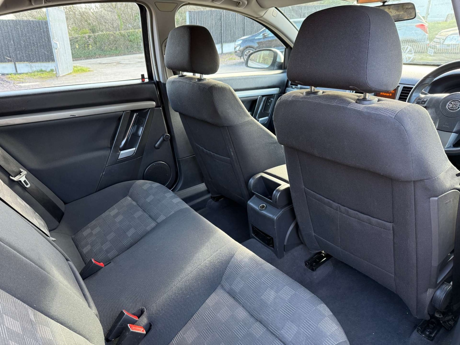 Used Vauxhall Vectra 2008 for sale - 78064643: Photo 16