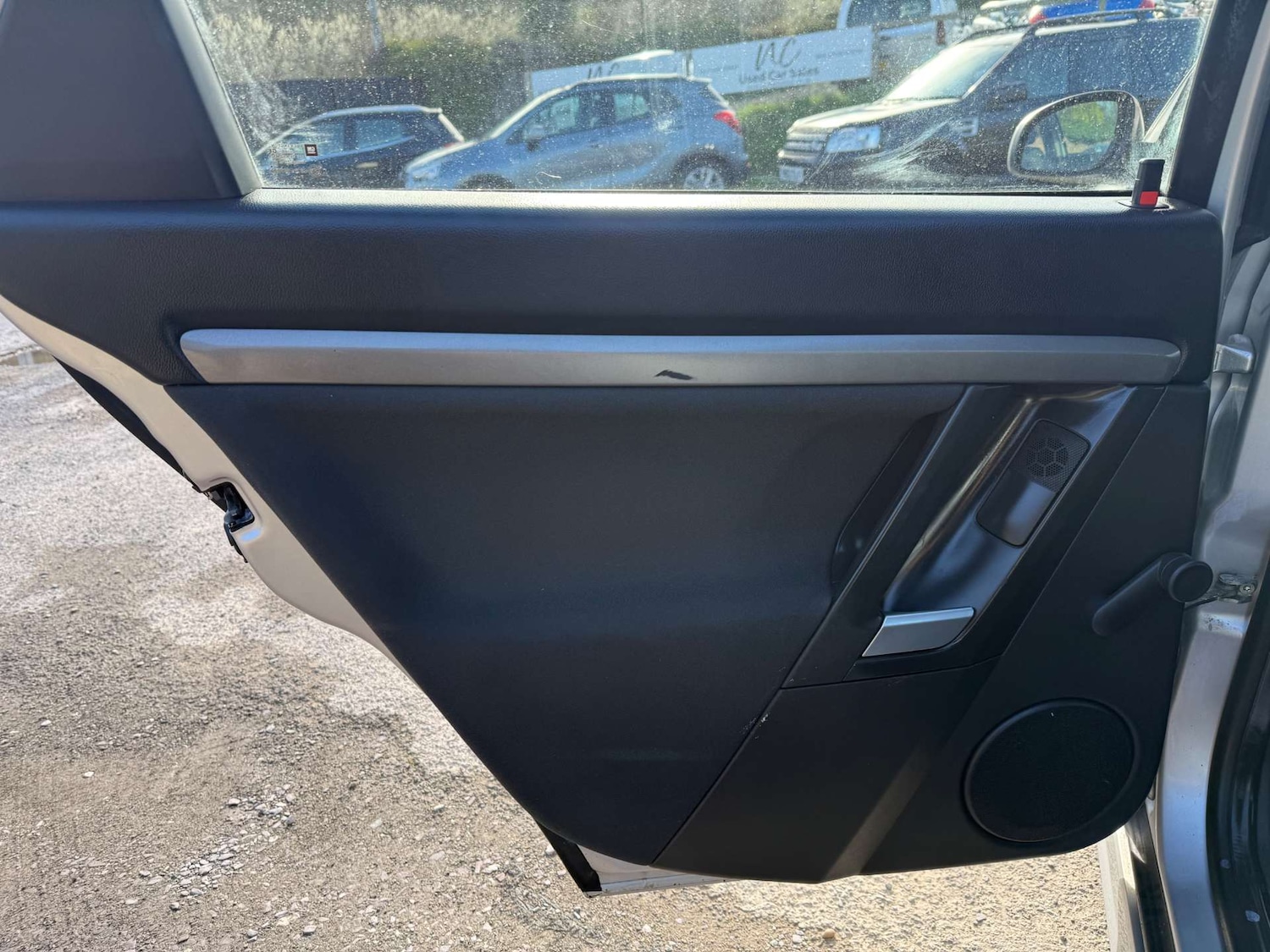 Used Vauxhall Vectra 2008 for sale - 78064643: Photo 25