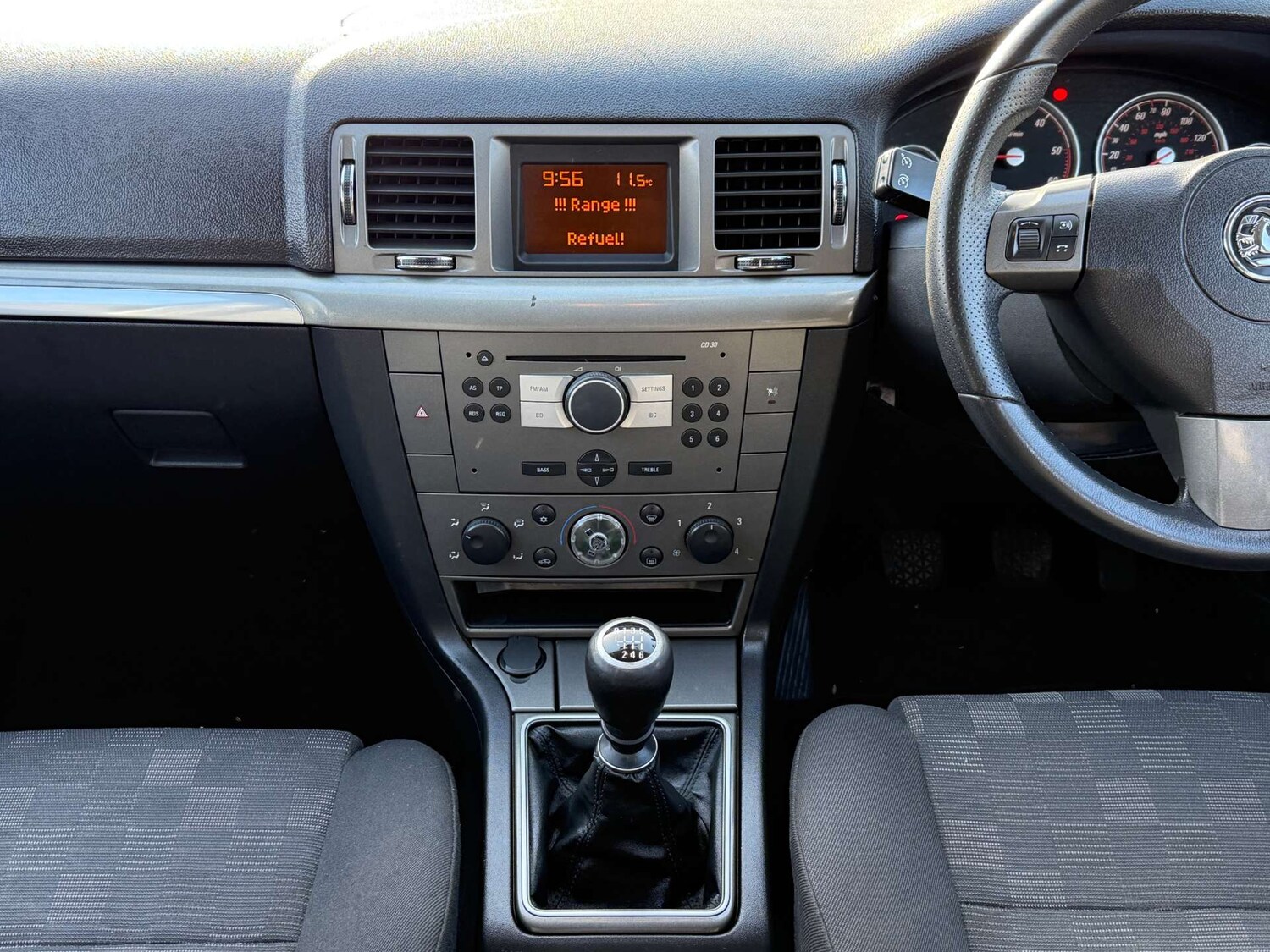 Used Vauxhall Vectra 2008 for sale - 78064643: Photo 38