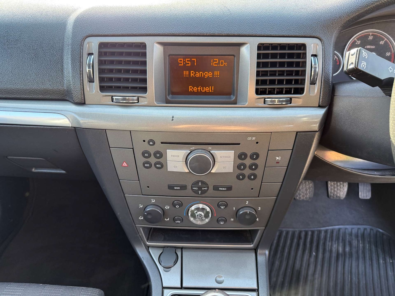 Used Vauxhall Vectra 2008 for sale - 78064643: Photo 40