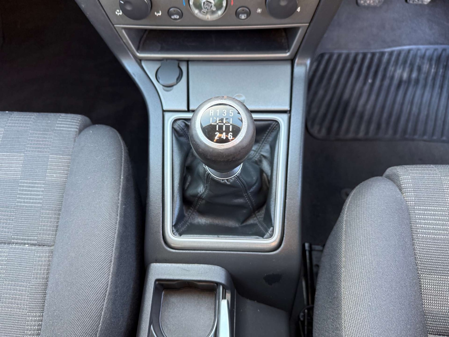 Used Vauxhall Vectra 2008 for sale - 78064643: Photo 43