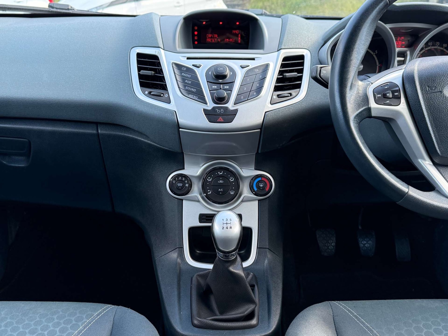 Used Ford Fiesta 2009 for sale - 76600756: Photo 33