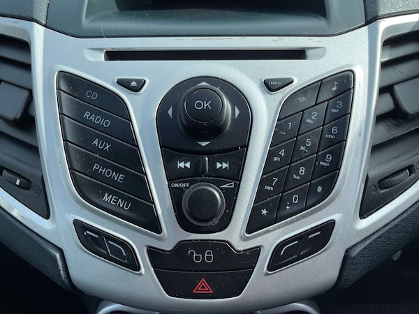 Used Ford Fiesta 2012 for sale - 75095114: Photo 44
