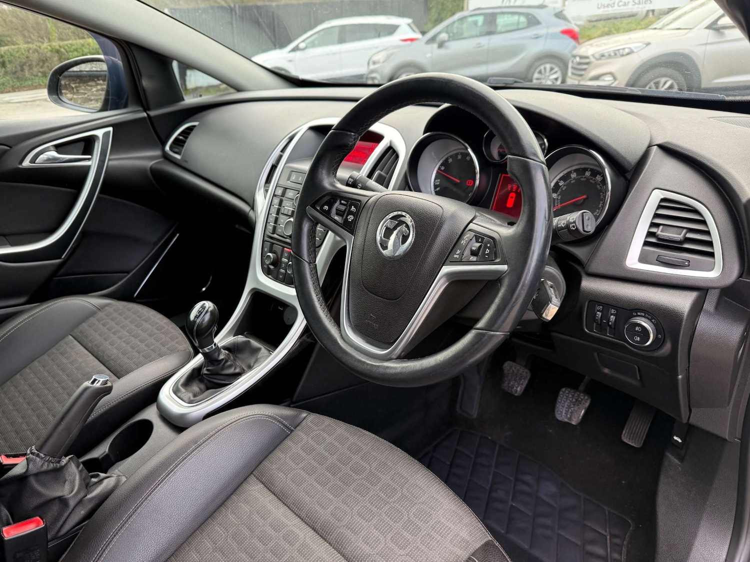 Used Vauxhall Astra GTC 2013 for sale - 77902976: Photo 12