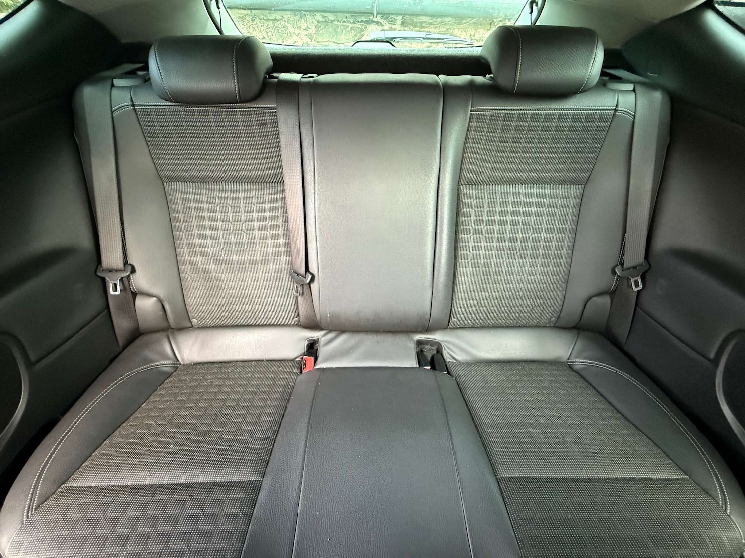 Used Vauxhall Astra GTC 2013 for sale - 77902976: Photo 22