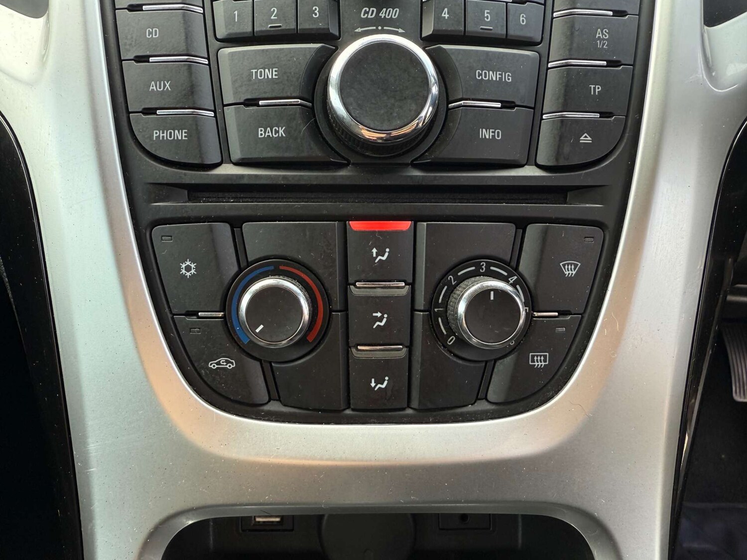 Used Vauxhall Astra GTC 2013 for sale - 77902976: Photo 38