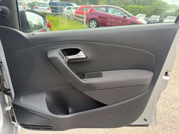 Used Volkswagen Polo 2010 for sale - 75095122: Photo 15