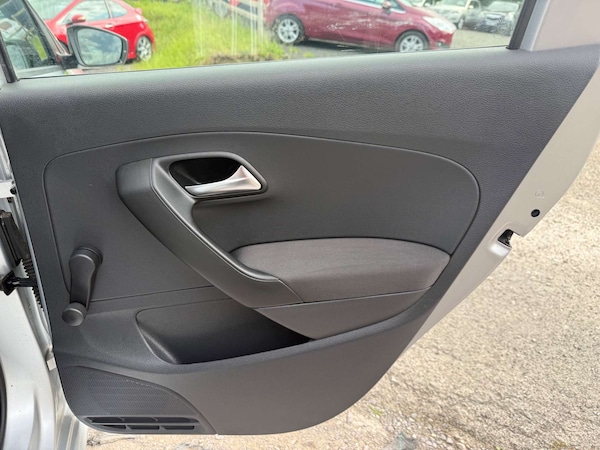 Used Volkswagen Polo 2010 for sale - 75095122: Photo 19