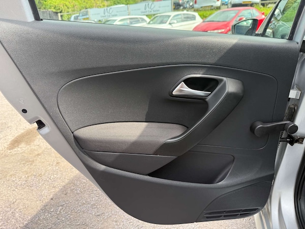 Used Volkswagen Polo 2010 for sale - 75095122: Photo 27