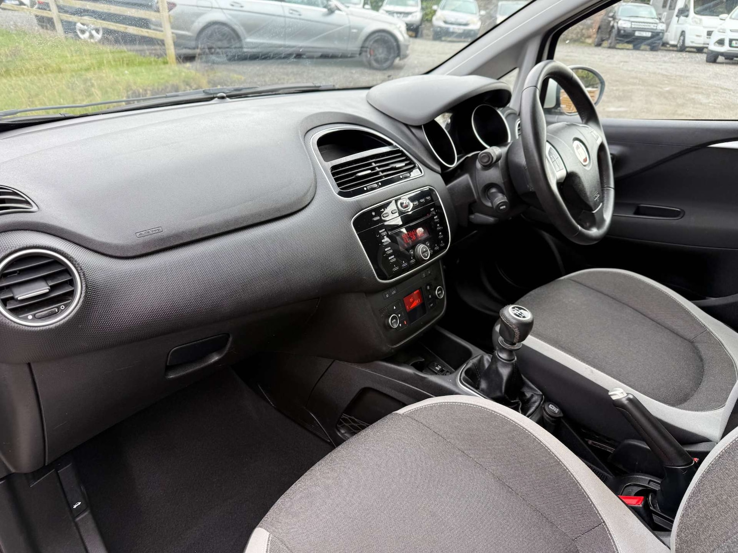 Used Fiat Punto 2012 for sale - 77792540: Photo 20