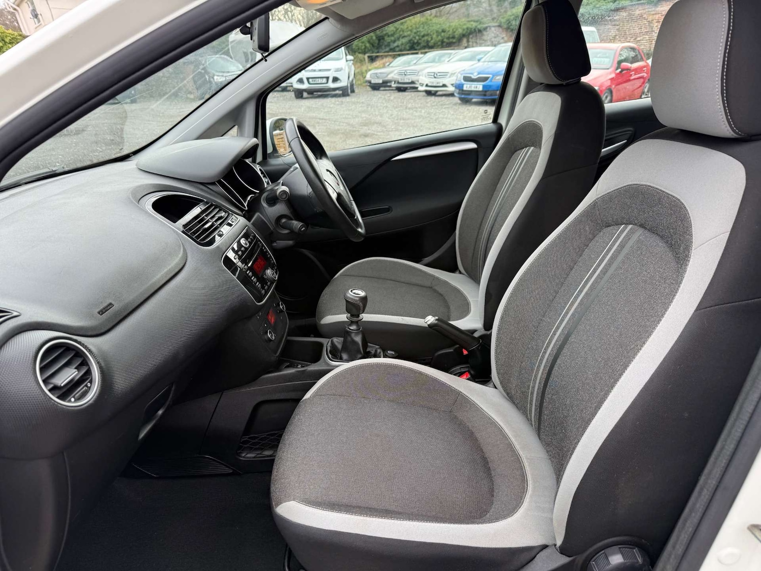 Used Fiat Punto 2012 for sale - 77792540: Photo 22