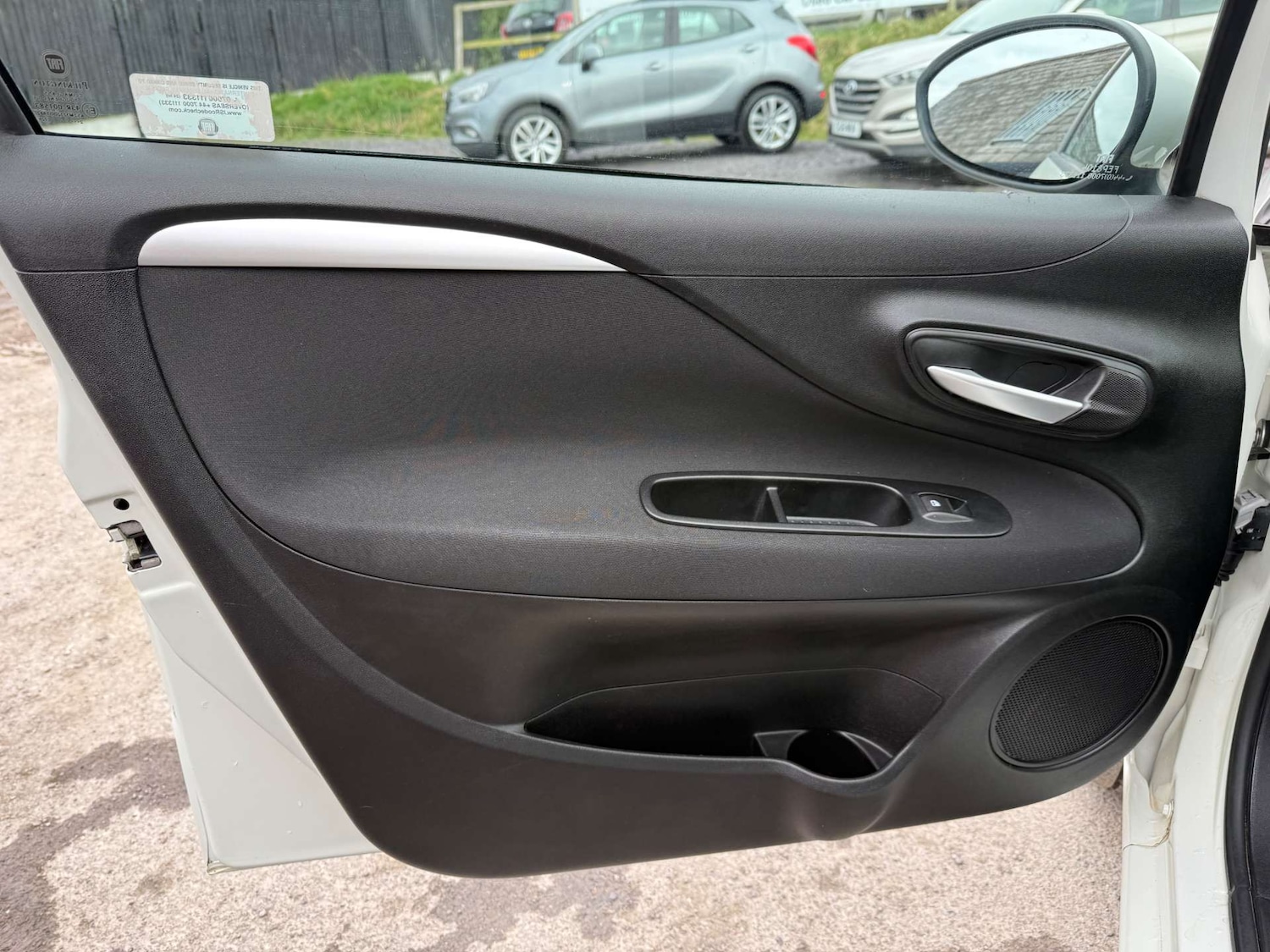 Used Fiat Punto 2012 for sale - 77792540: Photo 23