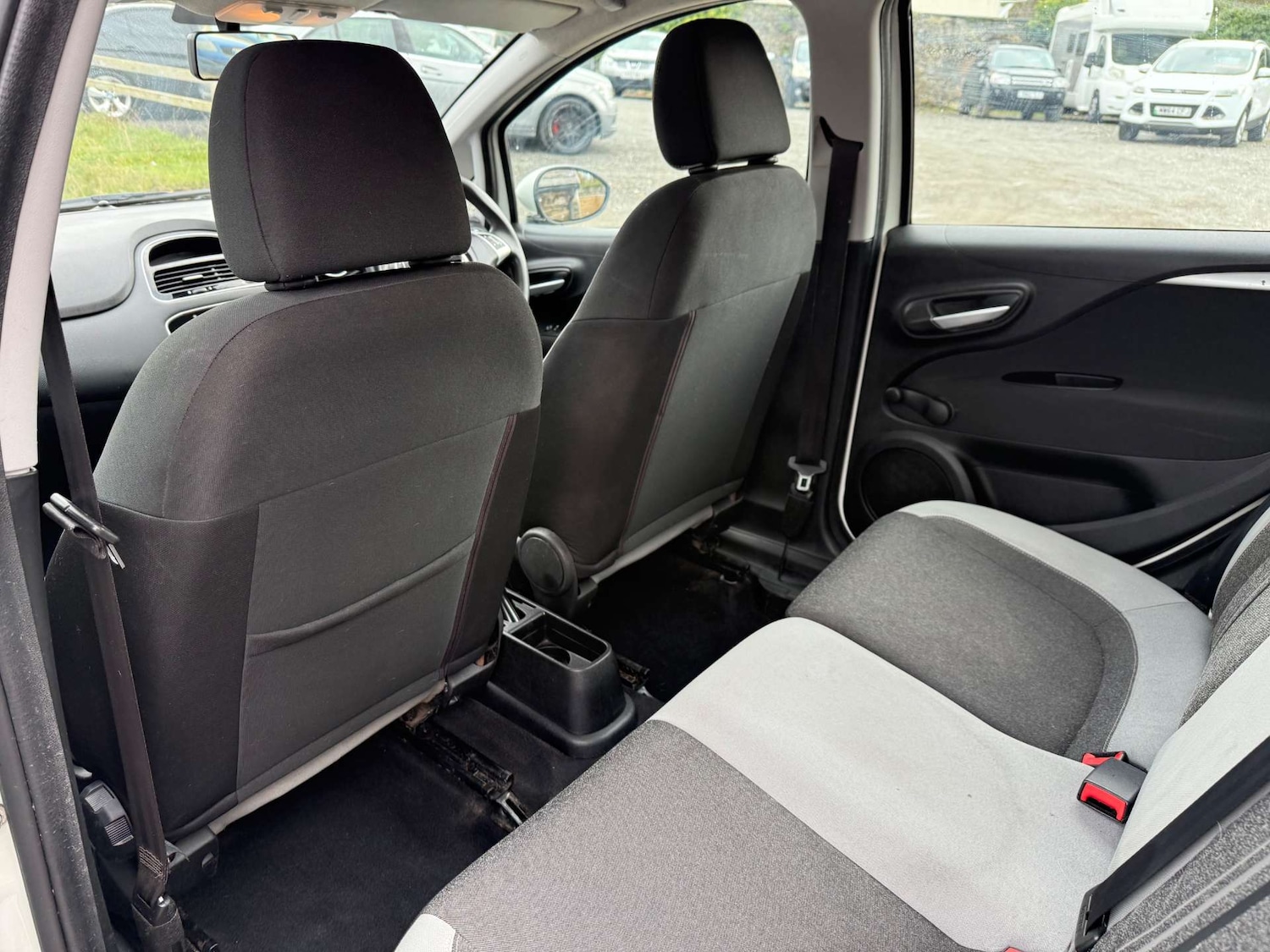 Used Fiat Punto 2012 for sale - 77792540: Photo 24