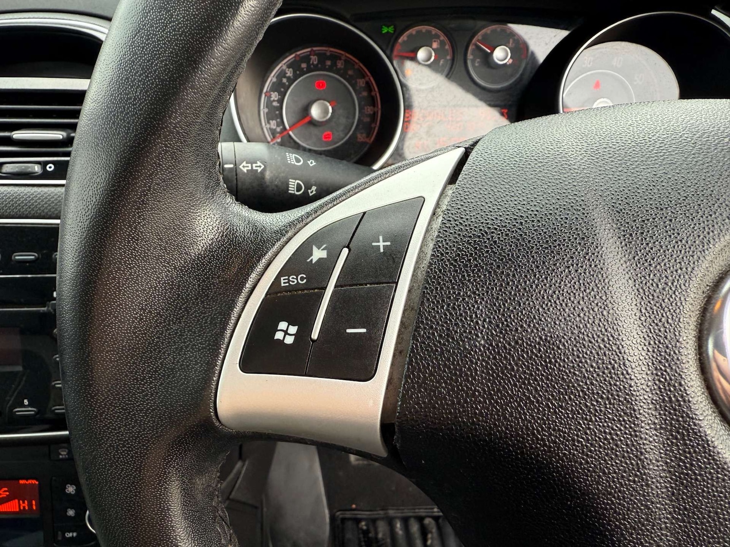 Used Fiat Punto 2012 for sale - 77792540: Photo 35