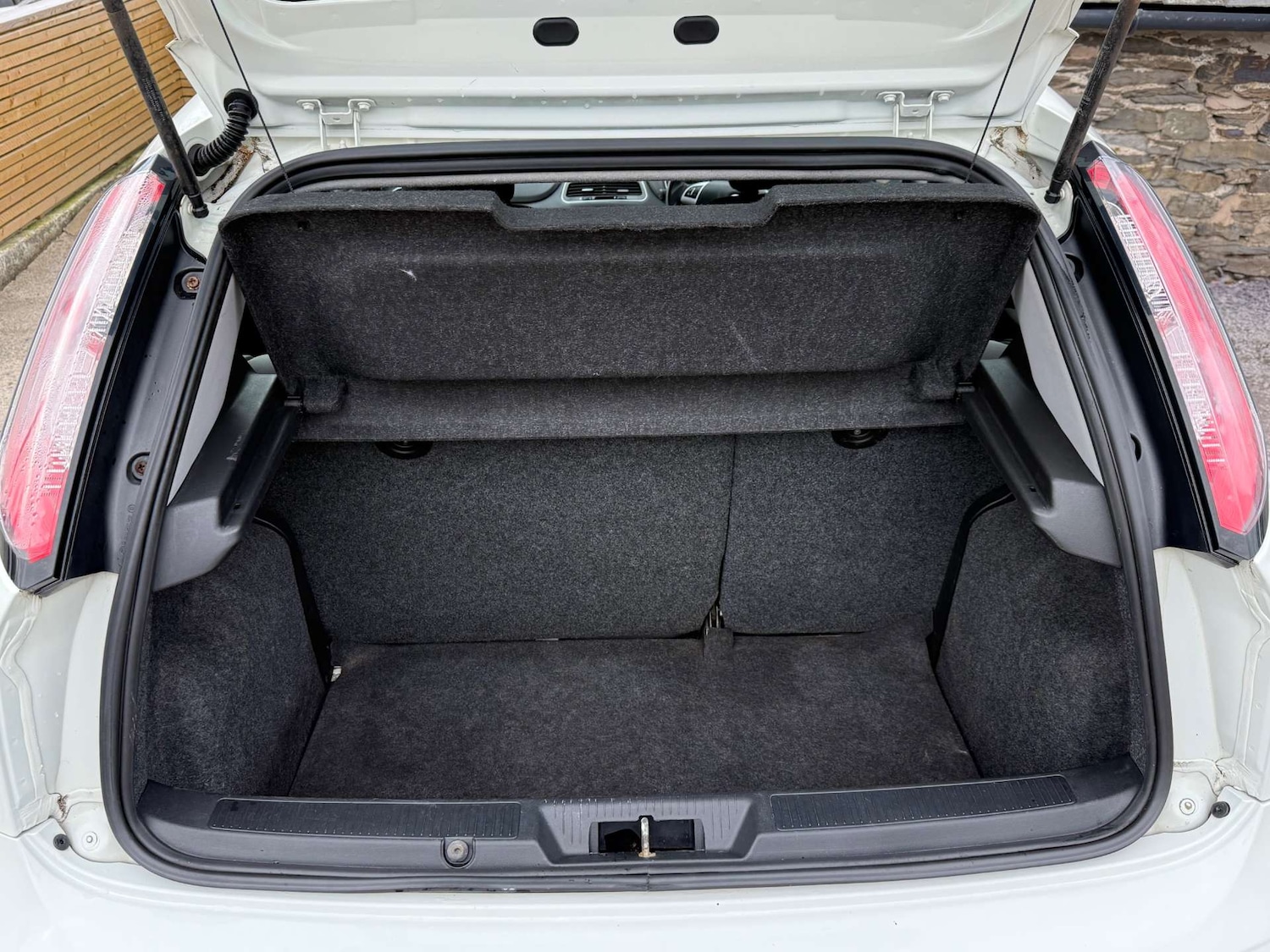 Used Fiat Punto 2012 for sale - 77792540: Photo 53