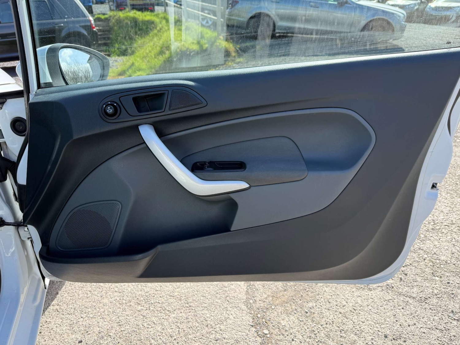 Used Ford Fiesta 2011 for sale - 78066705: Photo 16