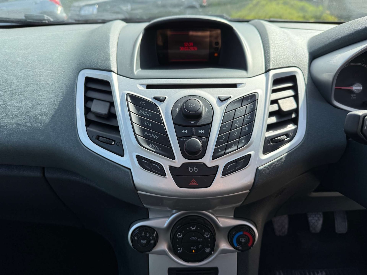 Used Ford Fiesta 2011 for sale - 78066705: Photo 33