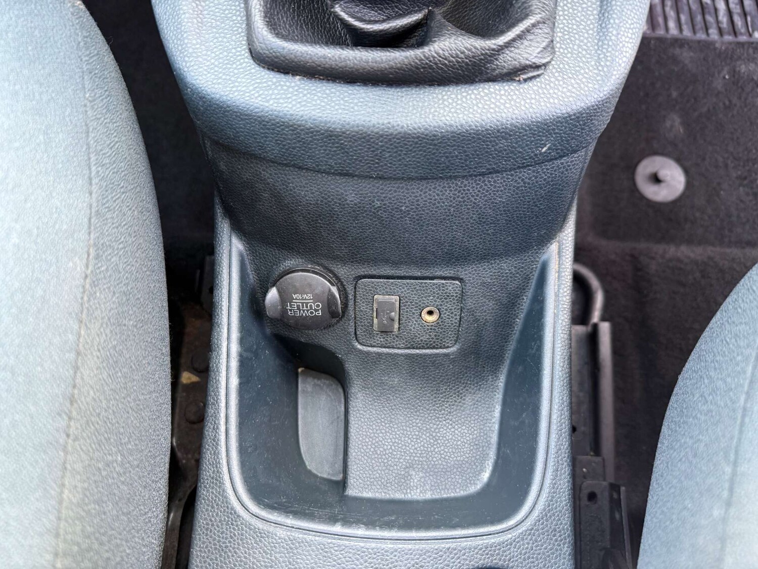 Used Ford Fiesta 2011 for sale - 78066705: Photo 39