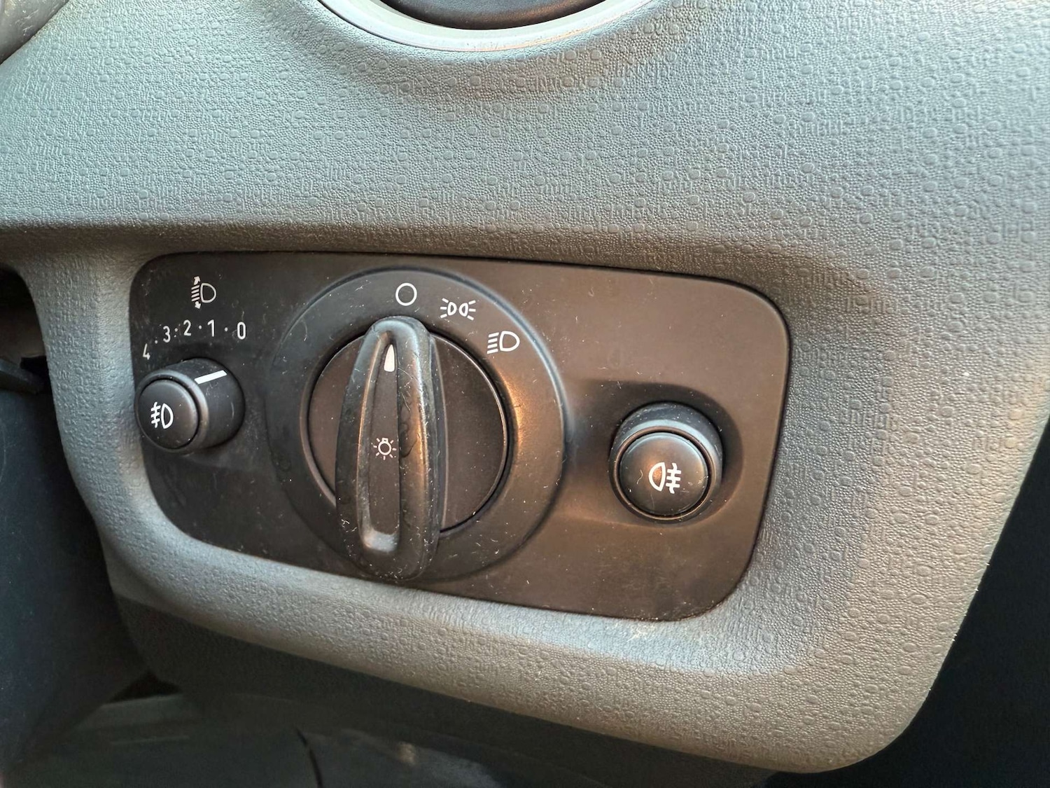 Used Ford Fiesta 2011 for sale - 78066705: Photo 43