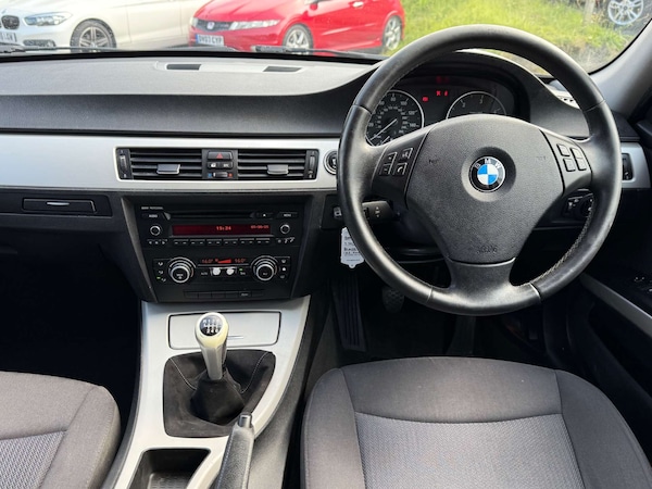 Used BMW 3 Series 2010 for sale - 76278282: Photo 37
