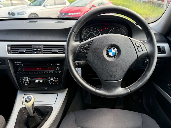 Used BMW 3 Series 2010 for sale - 76278282: Photo 38