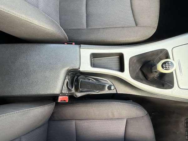 Used BMW 3 Series 2010 for sale - 76278282: Photo 49