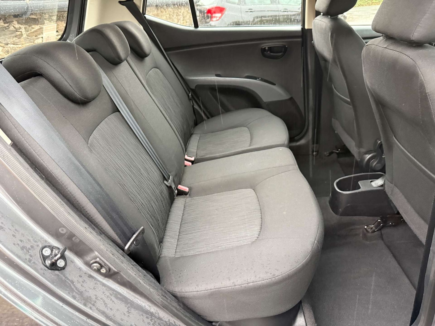 Used Hyundai i10 2011 for sale - 76478917: Photo 12