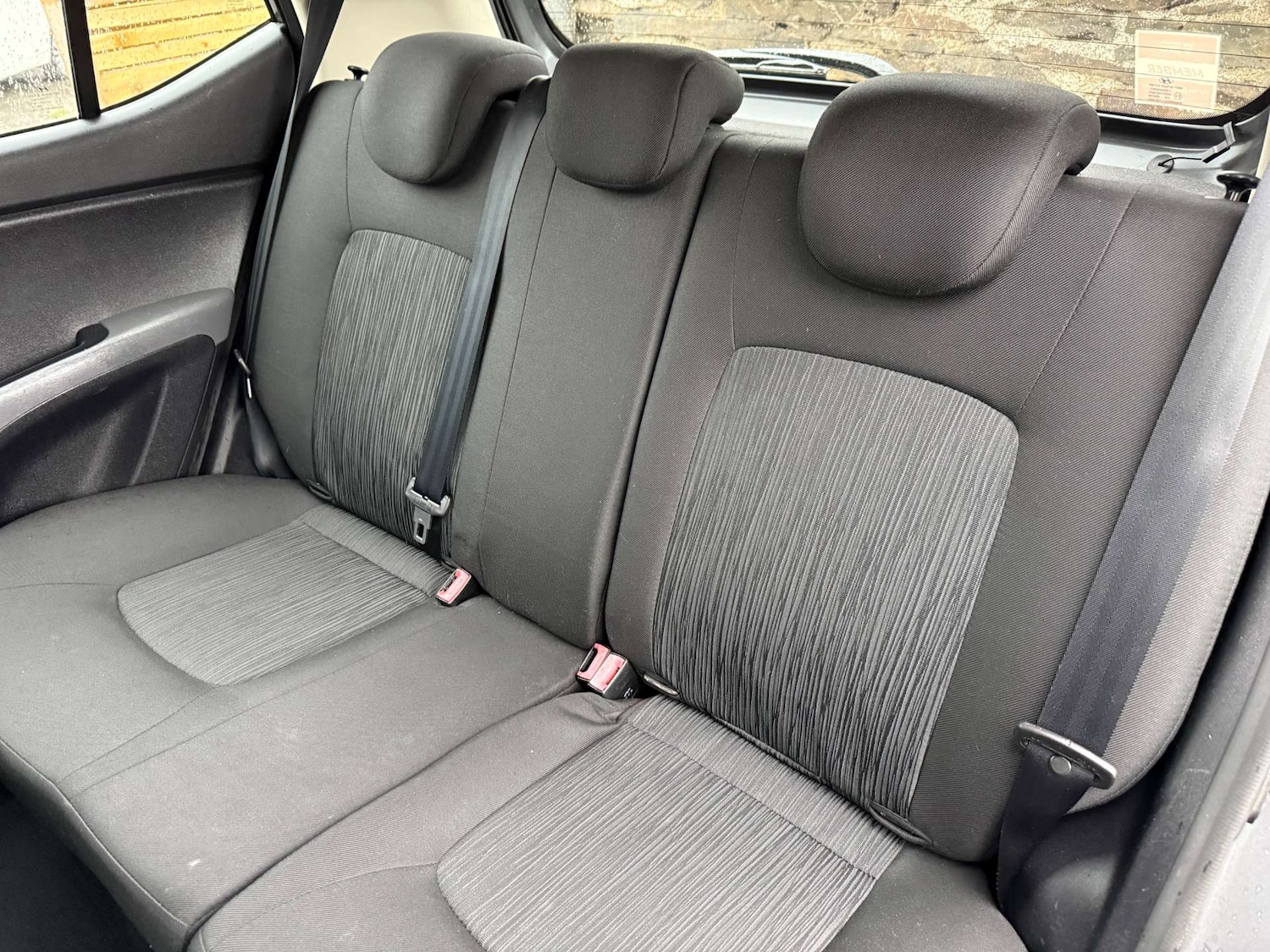 Used Hyundai i10 2011 for sale - 76478917: Photo 19