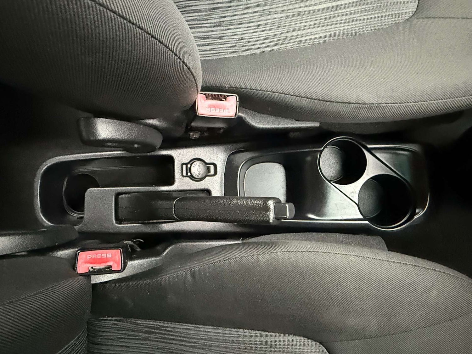 Used Hyundai i10 2011 for sale - 76478917: Photo 39