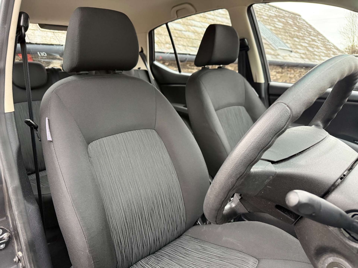 Used Hyundai i10 2011 for sale - 76478917: Photo 7