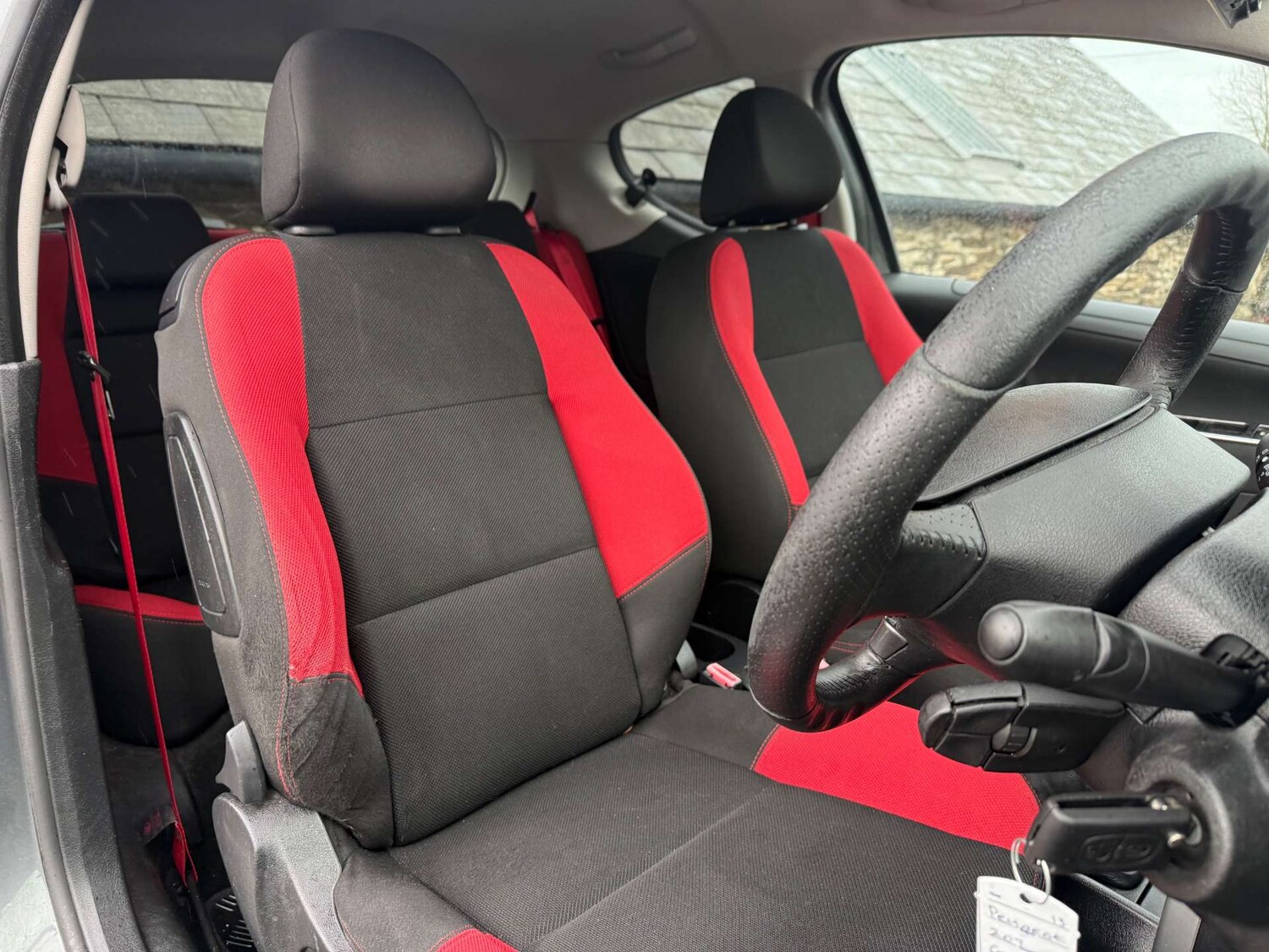 Used Peugeot 207 2012 for sale - 76882889: Photo 13