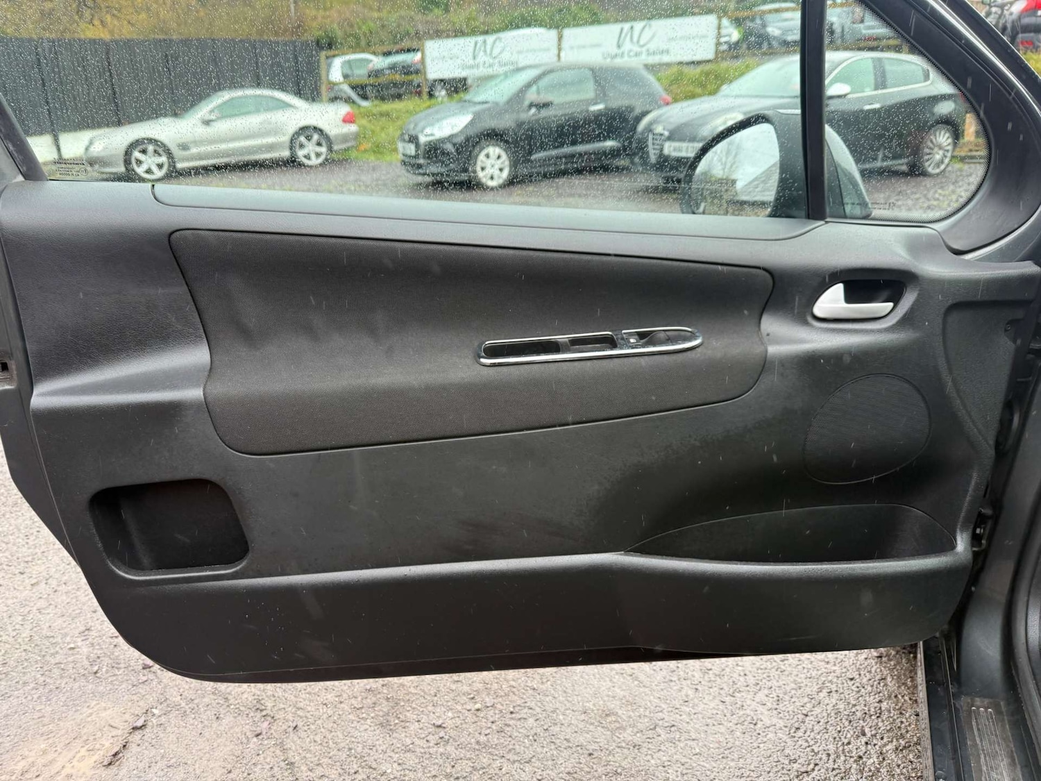 Used Peugeot 207 2012 for sale - 76882889: Photo 21