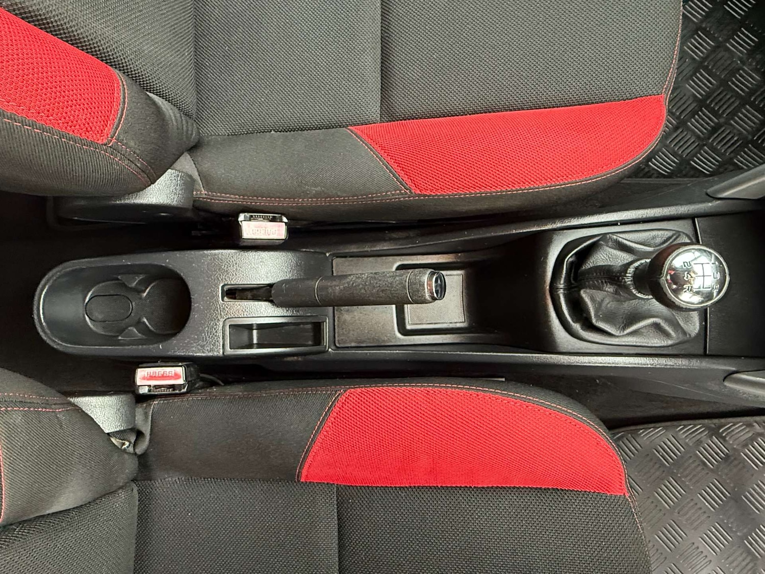 Used Peugeot 207 2012 for sale - 76882889: Photo 33