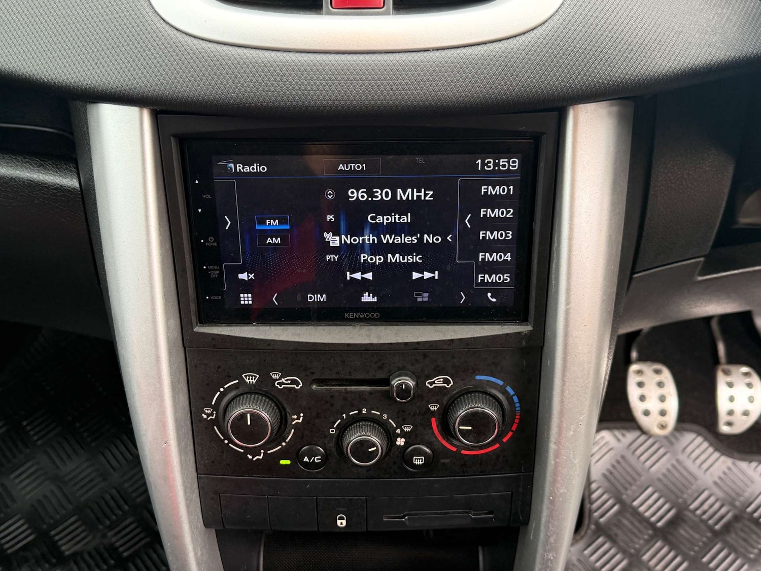 Used Peugeot 207 2012 for sale - 76882889: Photo 34