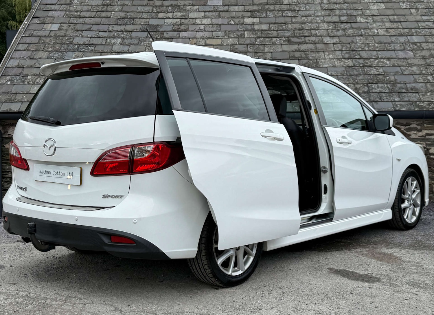 Used Mazda Mazda5 2011 for sale - 76878094: Photo 11