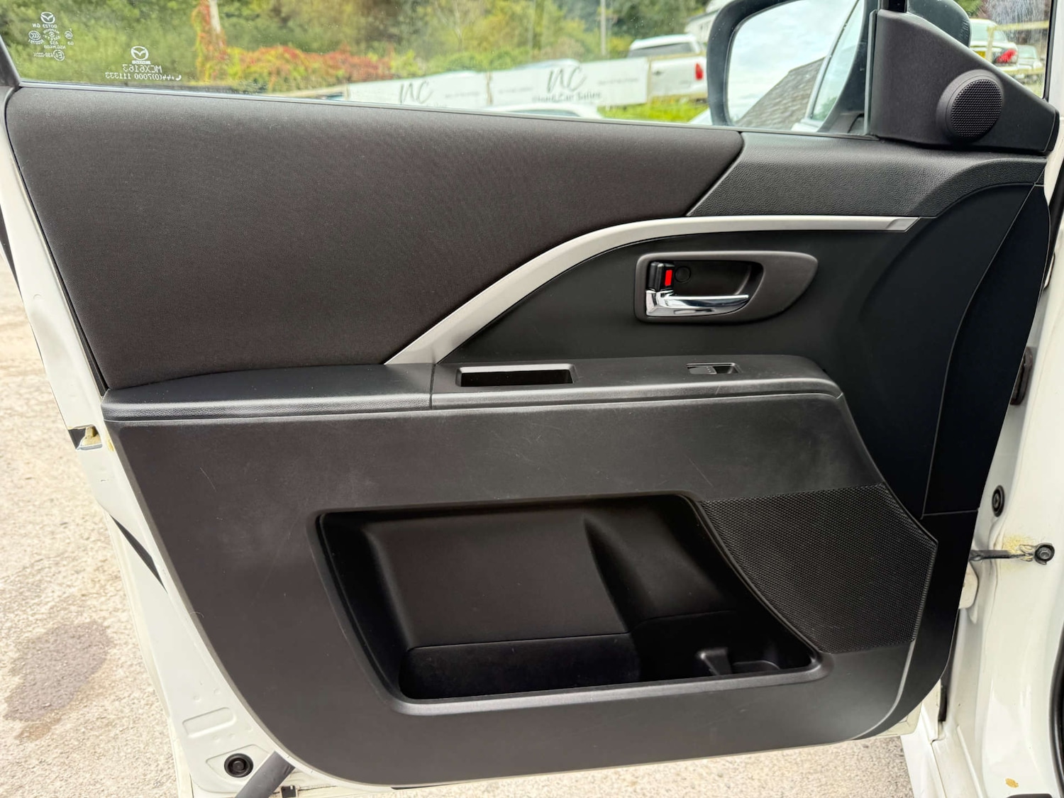 Used Mazda Mazda5 2011 for sale - 76878094: Photo 26